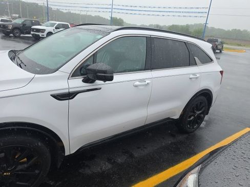 Used 2021 Kia Sorento SX FWD image 9