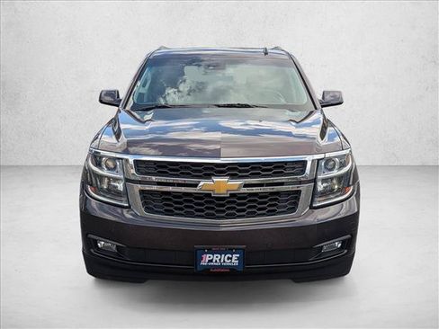 Used 2015 Chevrolet Tahoe LT w/ Luxury Package AWD/4WD image 2