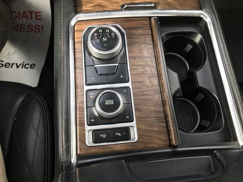 Certified 2020 Ford Expedition Platinum image 19