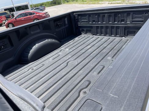 Used 2023 Ford F250 Lariat w/ Black Appearance Package AWD/4WD image 27