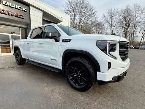 Used 2025 GMC Sierra 1500 Elevation w/ Elevation Premium Package image 7