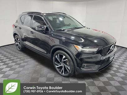 Used 2022 Volvo XC40 T5 R-Design w/ Climate Package