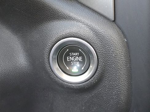 Used 2021 Chevrolet Silverado 1500 LT image 23