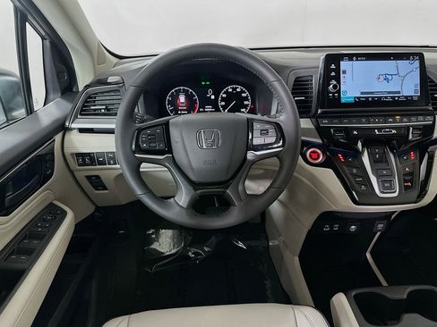 New 2026 Honda Odyssey Touring image 21