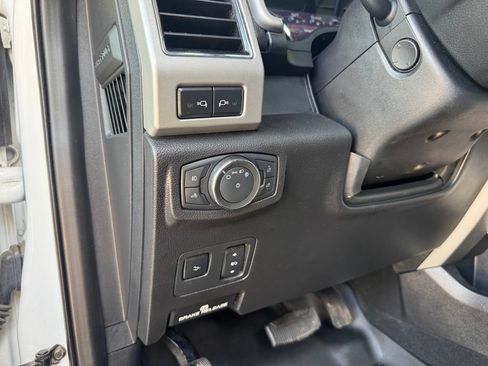 Used 2021 Ford F350 Lariat AWD/4WD image 17