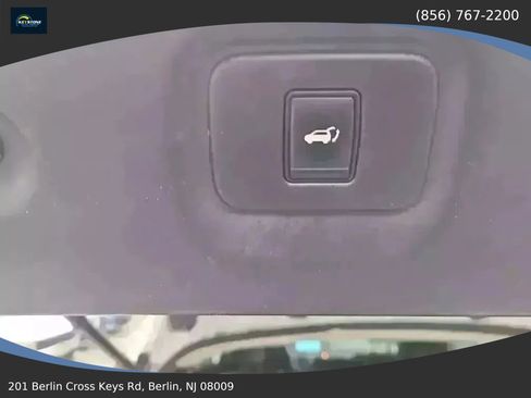 Used 2014 Nissan Pathfinder Platinum w/ Cargo Package image 22