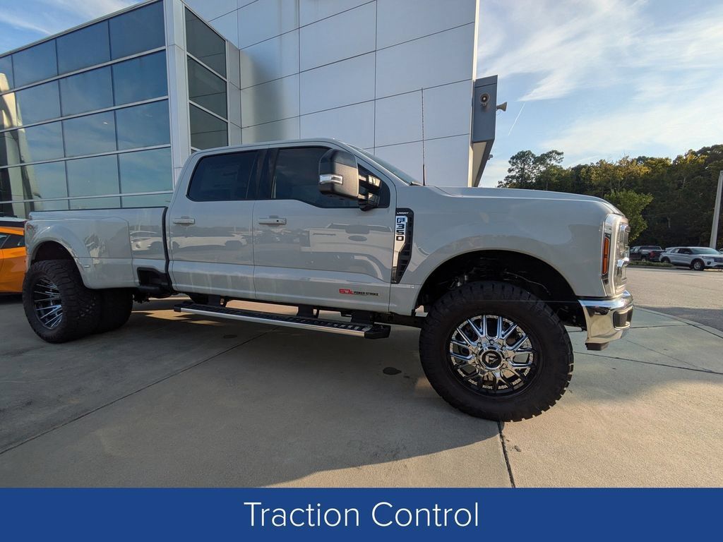 New 2026 Ford F350 Lariat AWD/4WD image 3