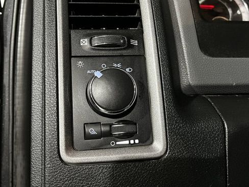 Used 2016 RAM 3500 Tradesman w/ Popular Equipment Group image 28