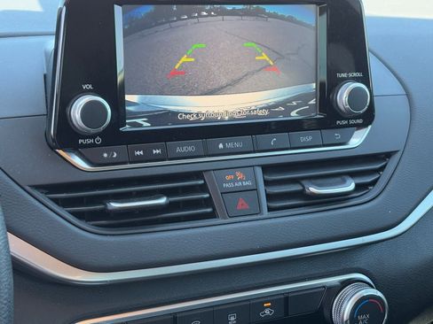 Used 2021 Nissan Altima 2.5 S w/ Driver Assist Package image 23