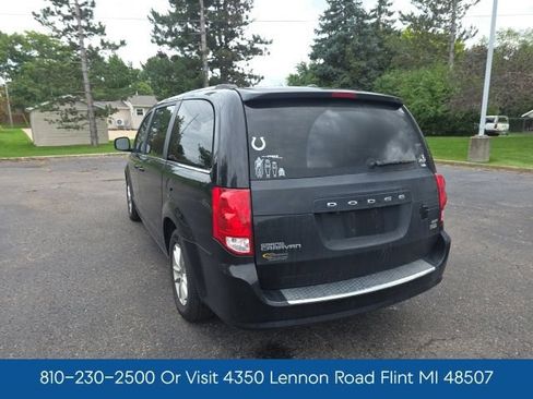 Used 2018 Dodge Grand Caravan SXT FWD image 6