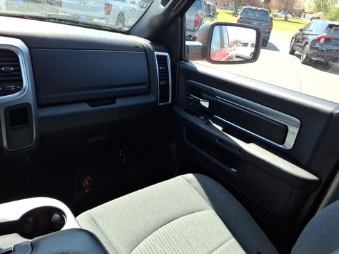 Used 2022 RAM 1500 Classic Warlock AWD/4WD image 12