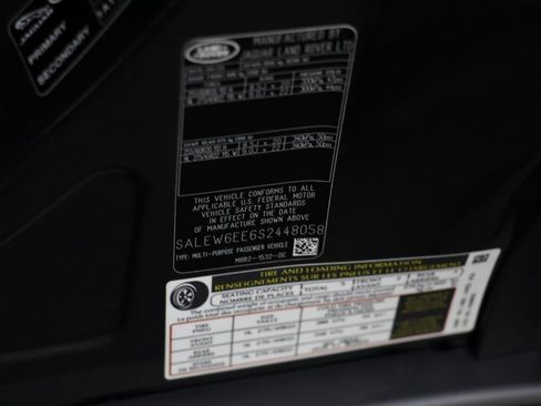 New 2025 Land Rover Defender 90 V8 image 25