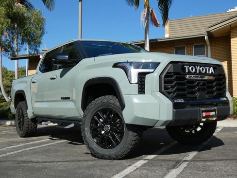 Used 2024 Toyota Tundra Limited image 5