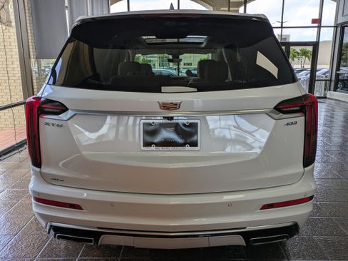 Certified 2023 Cadillac XT6 Premium Luxury w/ Technology Package AWD/4WD image 5