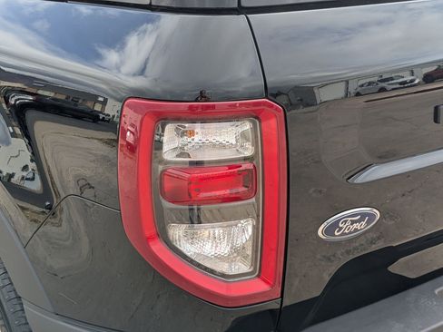 Used 2023 Ford Bronco Sport Outer Banks w/ Tech Package image 13