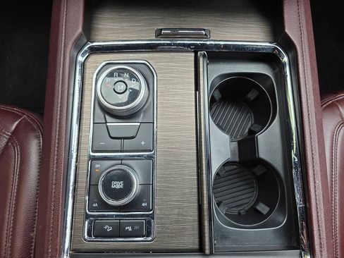 Used 2023 Ford Expedition Limited AWD/4WD image 27