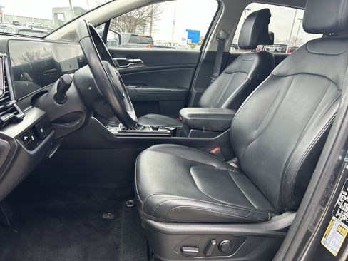 Used 2023 Kia Sportage EX image 23