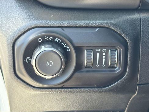 Used 2018 Jeep Wrangler Unlimited Sport S AWD/4WD image 17