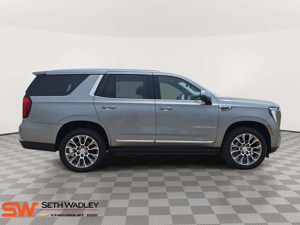 New 2026 GMC Yukon Denali w/ Denali Reserve Package AWD/4WD image 8