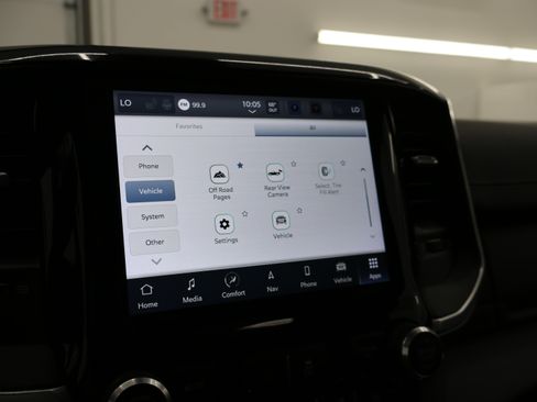 Used 2022 RAM 2500 Laramie w/ Night Edition AWD/4WD image 73