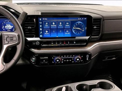 Used 2026 Chevrolet Silverado 1500 LT AWD/4WD image 7