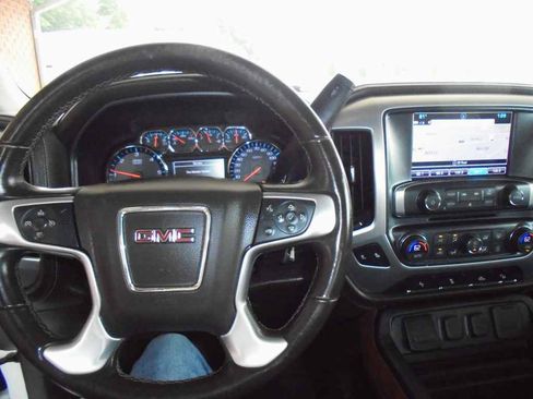 Used 2017 GMC Sierra 1500 SLT w/ Texas SLT Premium Package AWD/4WD image 6
