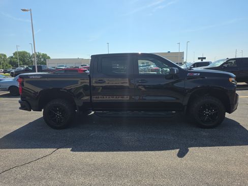 Used 2021 Chevrolet Silverado 1500 LT Trail Boss w/ Convenience Package II AWD/4WD image 3
