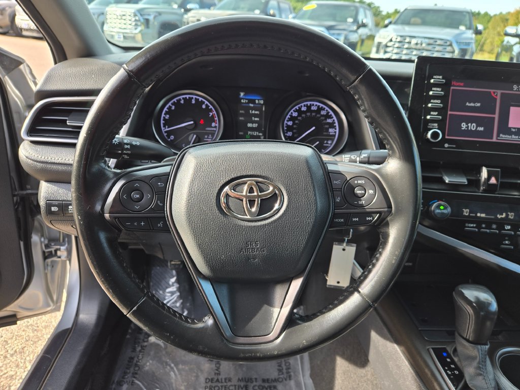 Used 2023 Toyota Camry SE FWD image 19