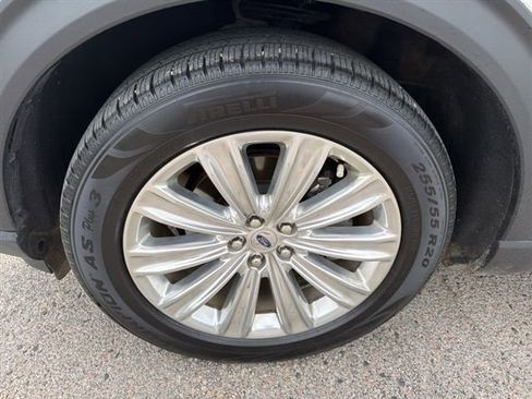 Used 2020 Ford Explorer Limited RWD image 9