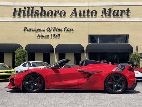 Used 2024 Chevrolet Corvette Z06 w/ Z07 Performance Package RWD image 7