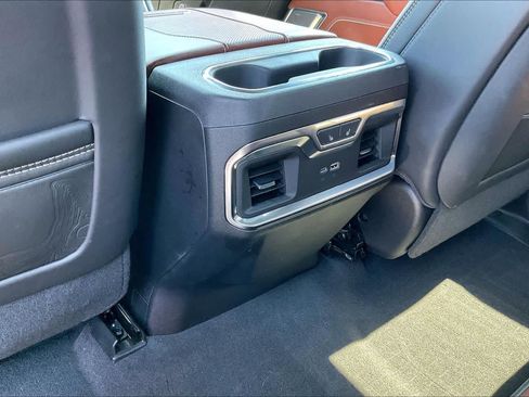 Used 2024 GMC Sierra 2500 Denali Ultimate w/ Snow Plow Prep/Camper Package AWD/4WD image 33