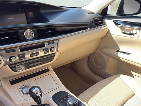 Used 2015 Lexus ES 350 FWD image 19