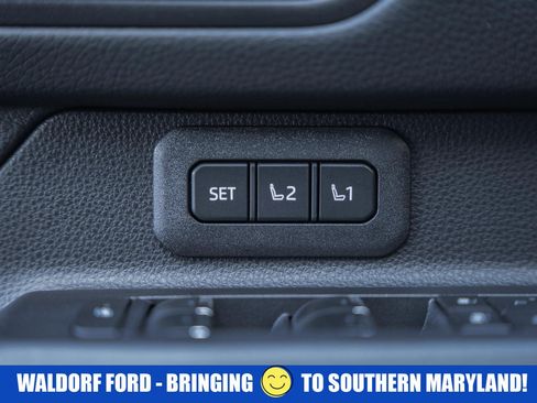 Used 2025 Toyota Land Cruiser image 46