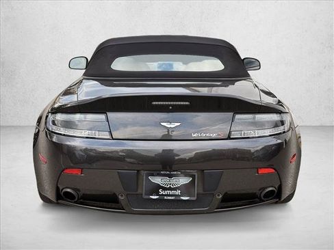 Used 2017 Aston Martin V12 Vantage S RWD image 13