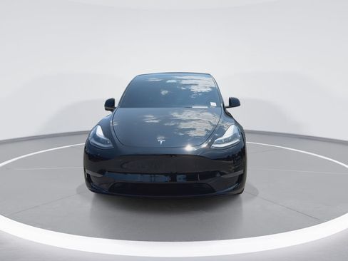 Used 2023 Tesla Model Y Long Range AWD/4WD image 5