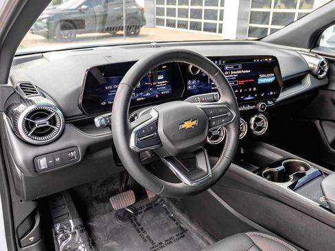 Used 2024 Chevrolet Blazer EV LT AWD/4WD image 8