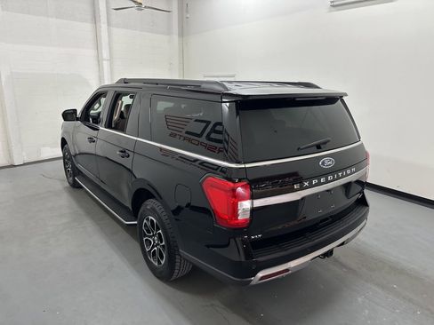 Used 2023 Ford Expedition Max XLT image 19