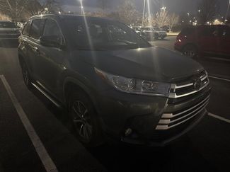 Used 2019 Toyota Highlander XLE video 1