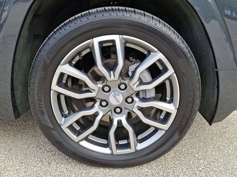 Used 2022 GMC Terrain Denali w/ Denali Premium Package image 27