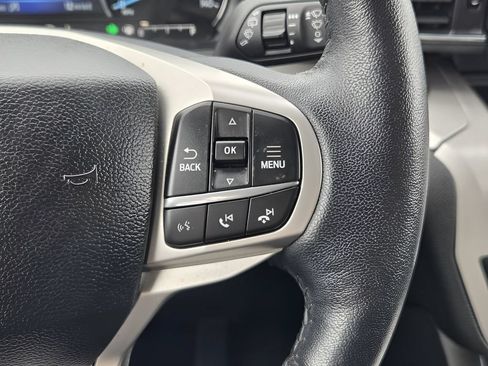 Used 2024 Ford Explorer XLT w/ Equipment Group 202A AWD/4WD image 26