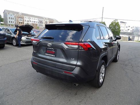 Used 2019 Toyota RAV4 LE image 6