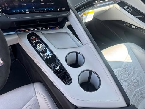 New 2027 Chevrolet Corvette Stingray Convertible w/ Z51 Performance Package RWD image 27