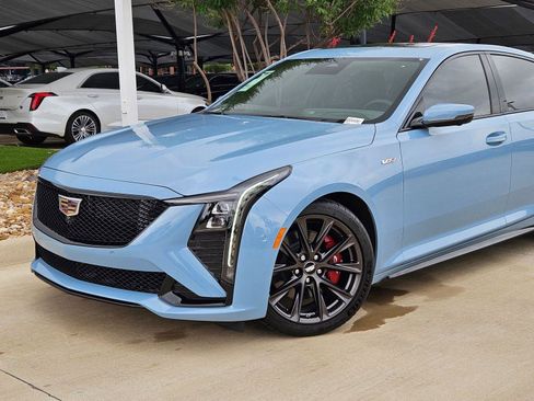 New 2026 Cadillac CT5 V RWD image 6