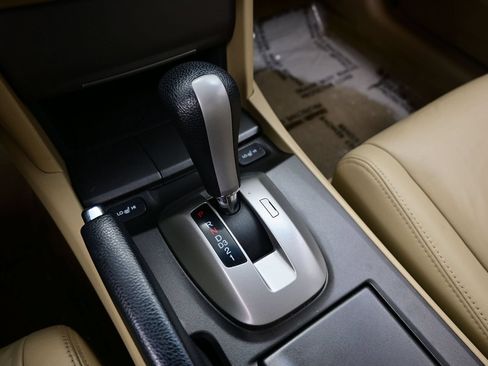 Used 2011 Honda Accord EX-L image 21