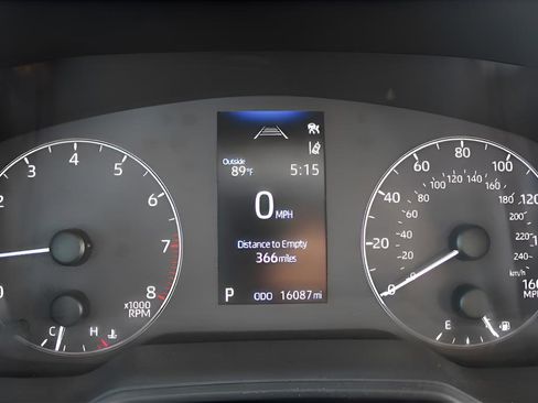 Used 2025 Toyota Corolla LE image 17