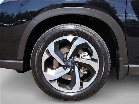 Used 2023 Subaru Forester Touring AWD/4WD image 29