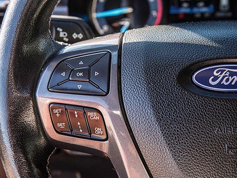 Used 2023 Ford Ranger Lariat w/ Technology Package image 9