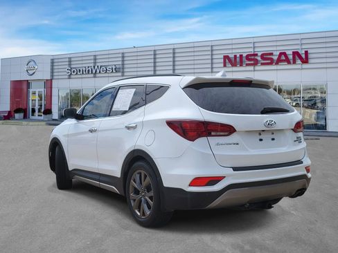 Used 2018 Hyundai Santa Fe Sport FWD image 7