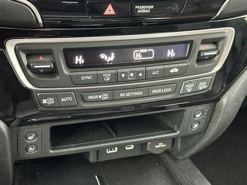 Used 2024 Honda Passport Black Edition image 21