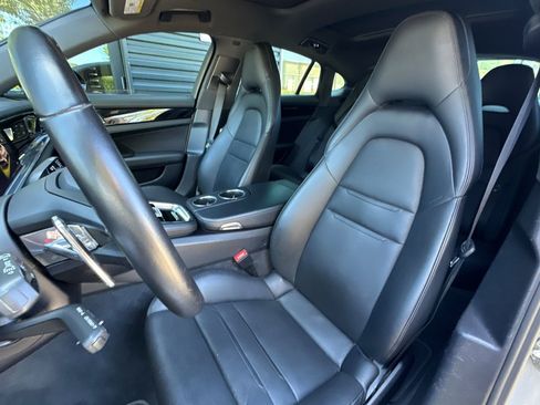 Certified 2022 Porsche Panamera 4S AWD/4WD image 5
